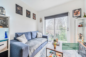 Photo 16- click for photo gallery